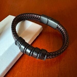 Brown Braided Leather Men’s Bracelet Magnetic Closure